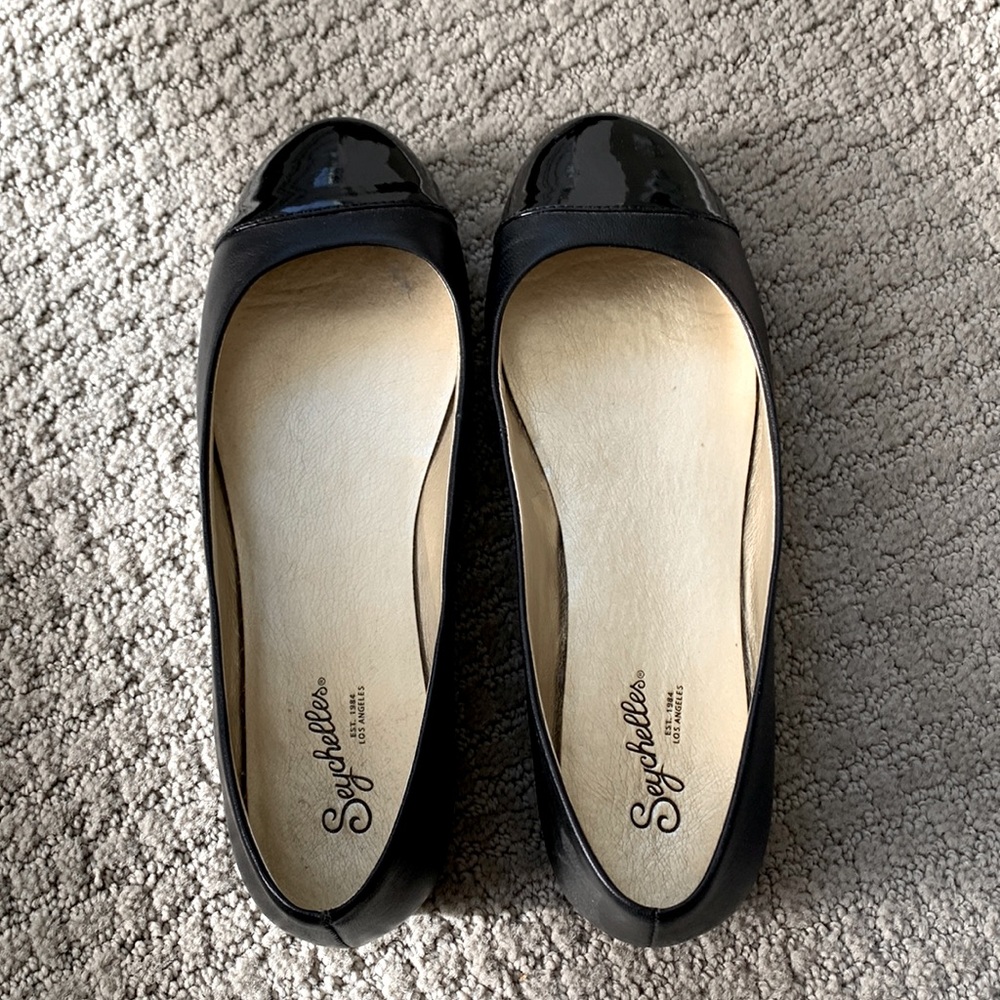 Seychelles (like new) leather ballet flats.